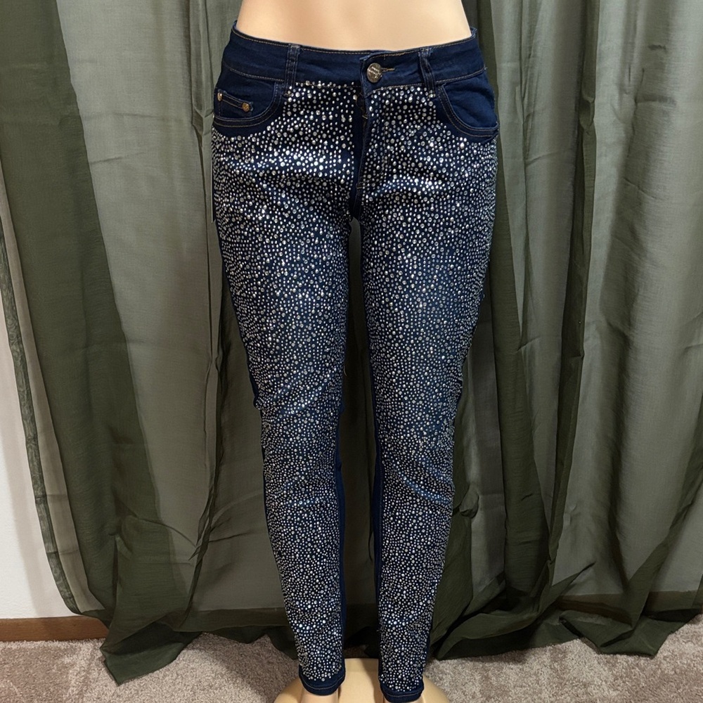 Stylish Blue and White Patterned Jeans